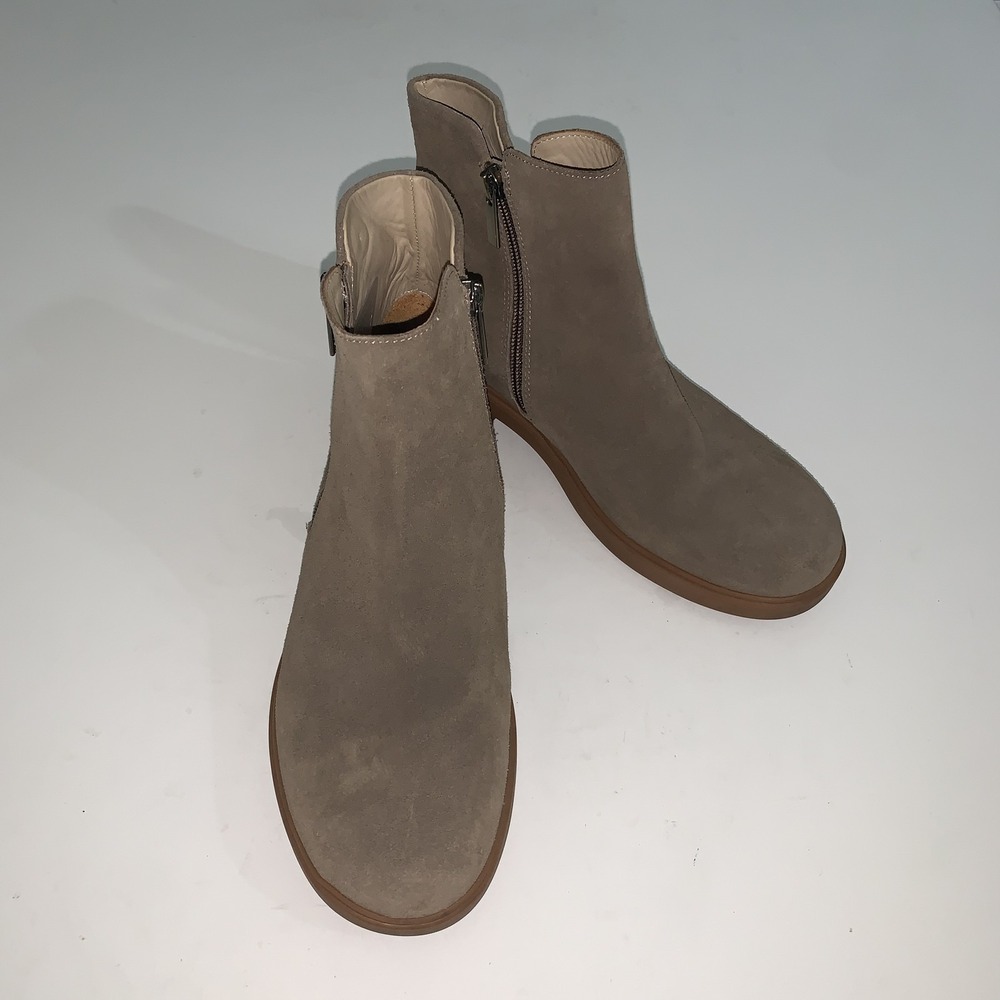 Abeo Compass Zip Boots Womens Size 8 Beige Suede Ankle Zip Booties Comfort 3870